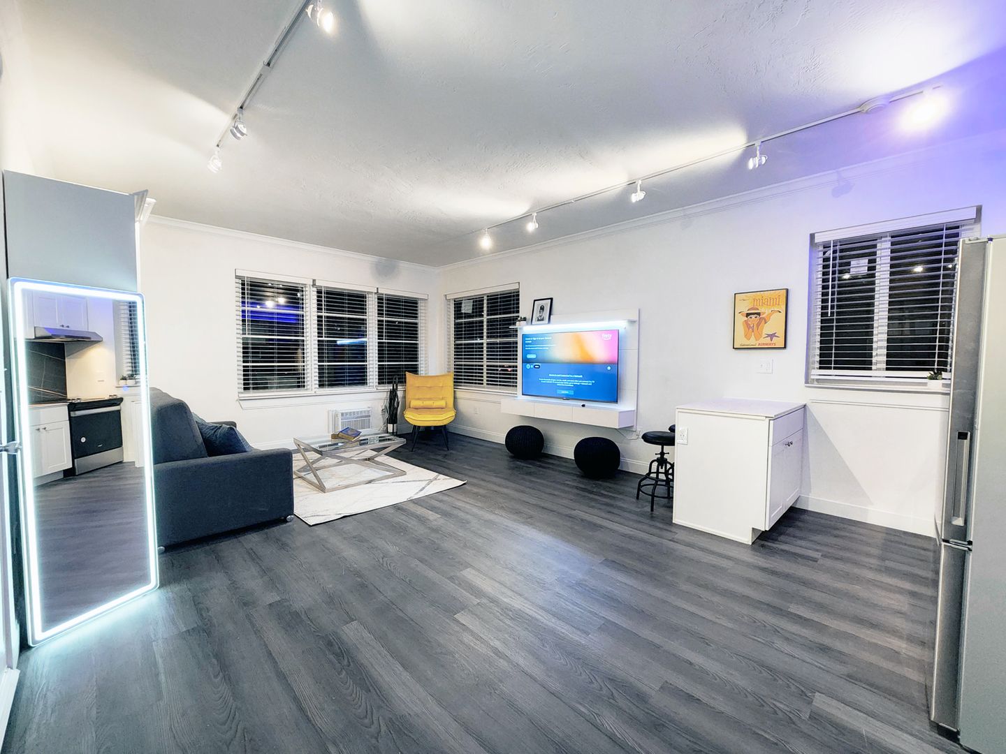 Studio Apartment for Rent – 1115 Euclid Ave, Miami, FL 33139 Thumbnail