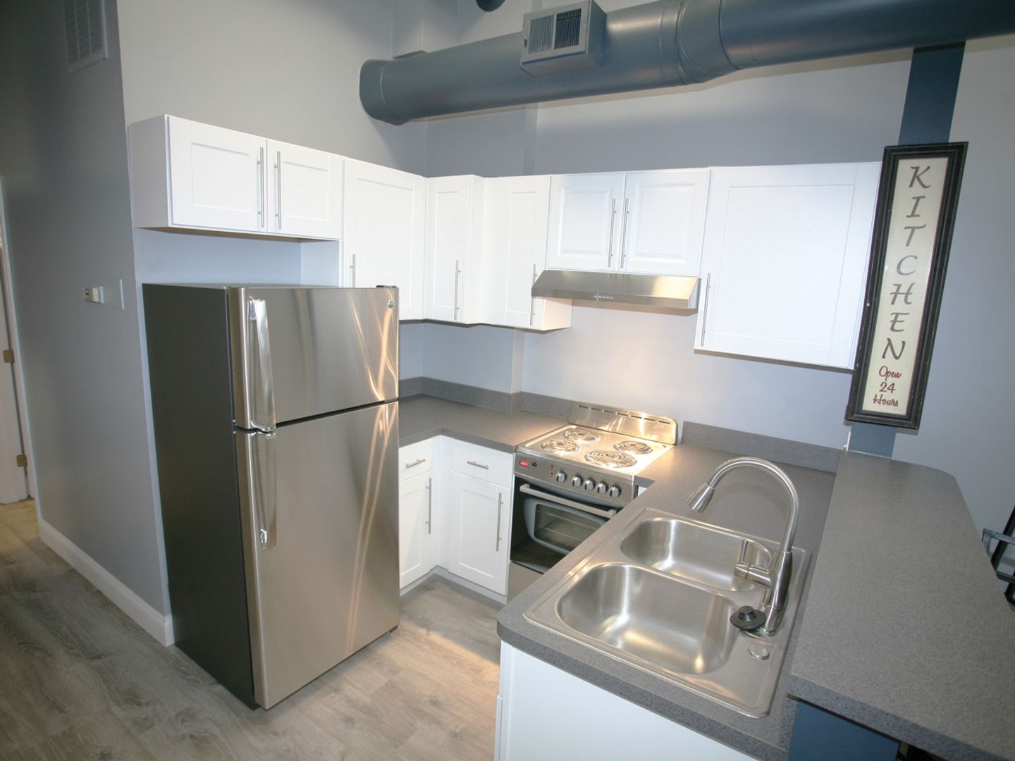 1 Bed Apartment Units for Rent | Renovated! Image