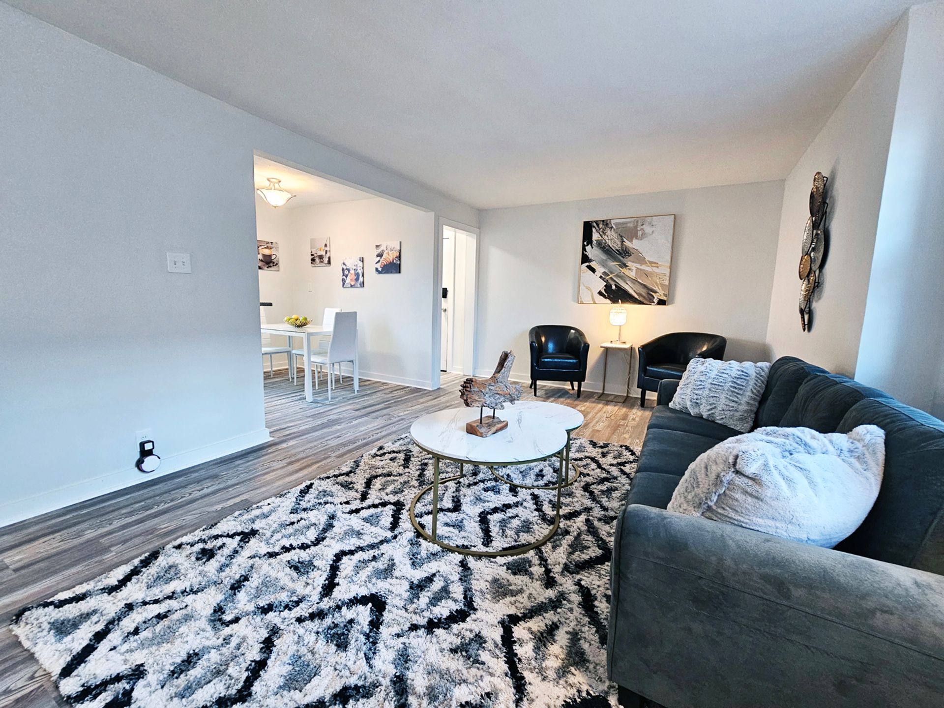 2 Bed and 1.5 Bath Apartments for Rent in Shaker Heights | Newly Renovated Image