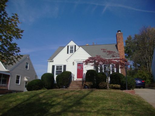 Completely Renovated 3 bedroom & 1.5 bath Cape Cod for Rent!