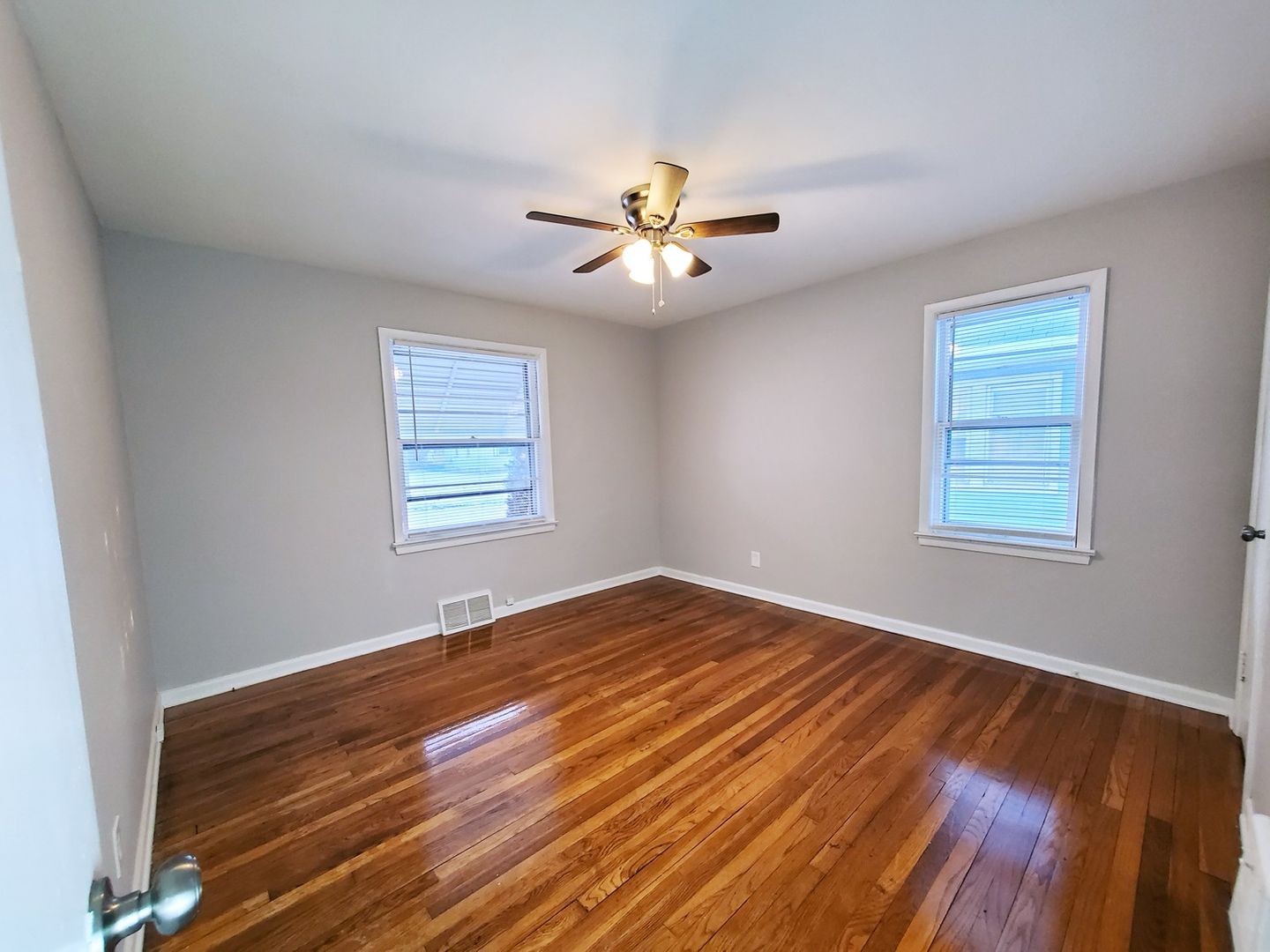 Completely Renovated 3 Bed – 2 Full Bath Cape Cod for Rent! Image