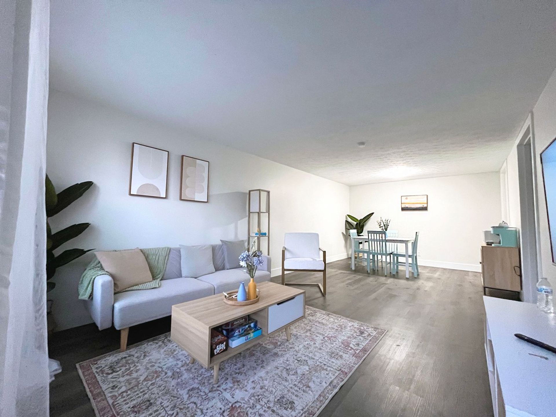 1 Bed and 1 Bath Apartments with In-Unit Laundry for Rent | Entirely Renovated Image