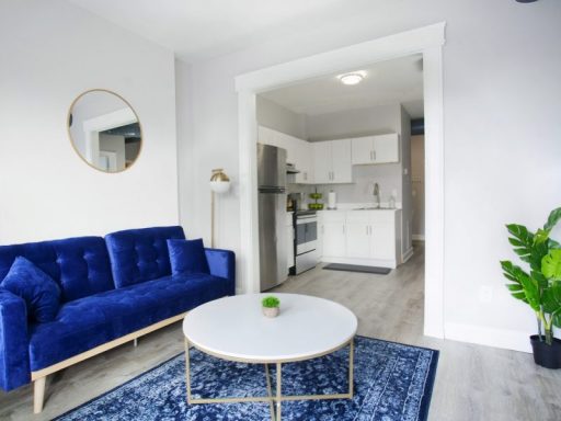 1 Bed Apartment Units for Rent | Renovated!