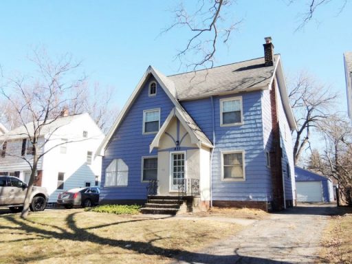 4 Bed – 1 Bath Colonial for Rent in Cleveland Heights | Gorgeously Renovated!