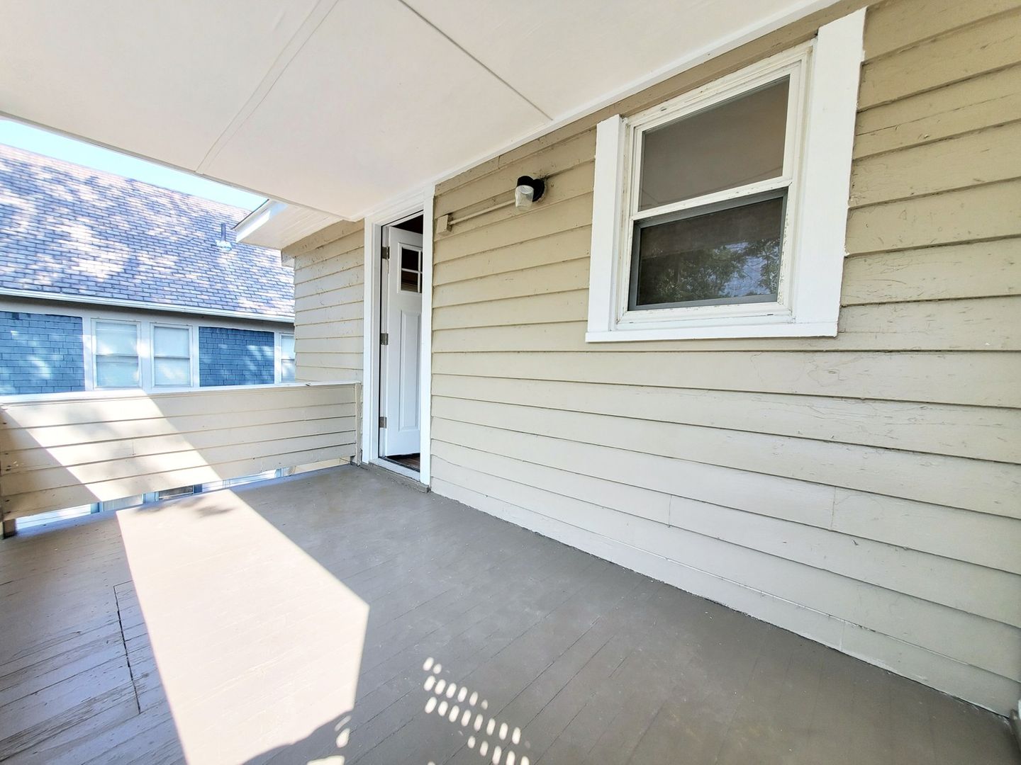 4 Bed – 1 Bath – 3 Story Duplex Unit for Rent! Image