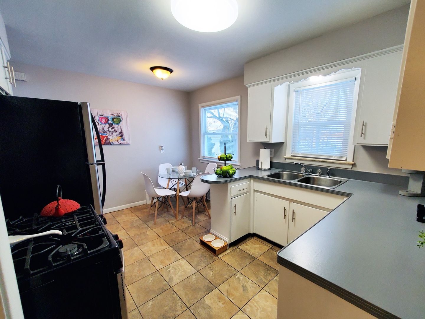 Completely Renovated 3 Bed – 2 Full Bath Cape Cod for Rent! Image