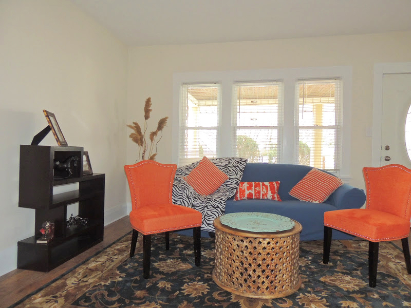 Renovated 3 Bedroom and 1 Bath Colonial for Rent! Image