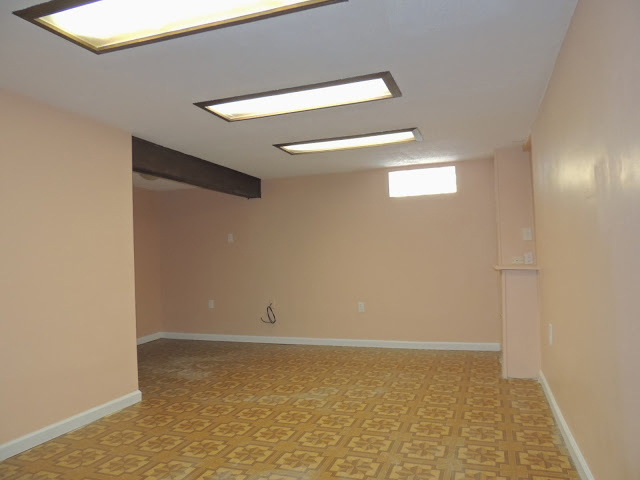 Renovated 3 Bedroom Colonial! Image
