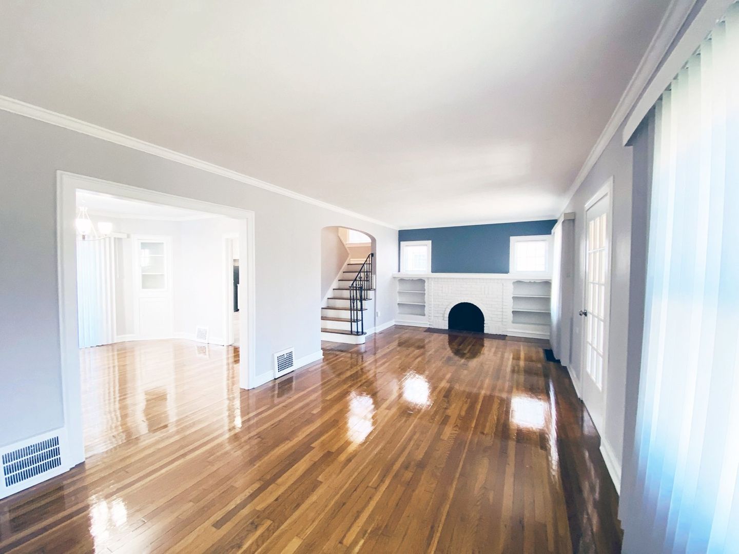 4 Bed – 1 Bath Colonial for Rent in Cleveland Heights | Gorgeously Renovated! Image