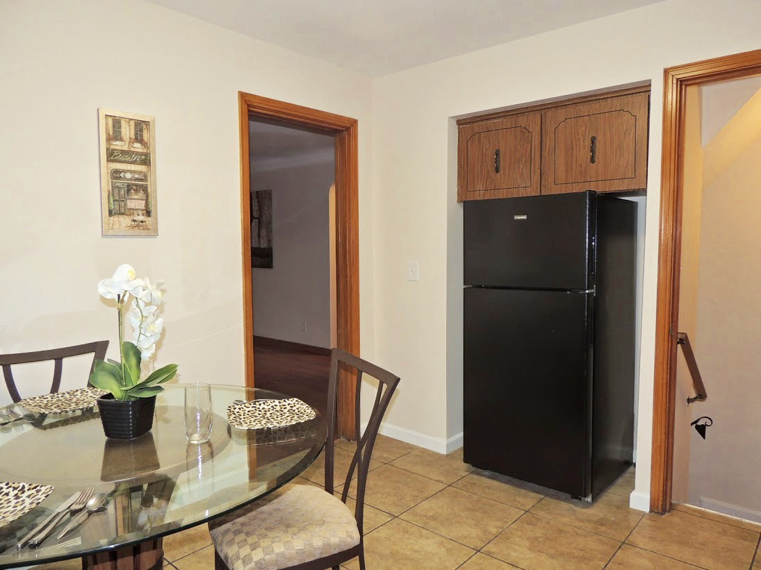 4 Bedroom – 2 Full Bath Bungalow for Rent! Image