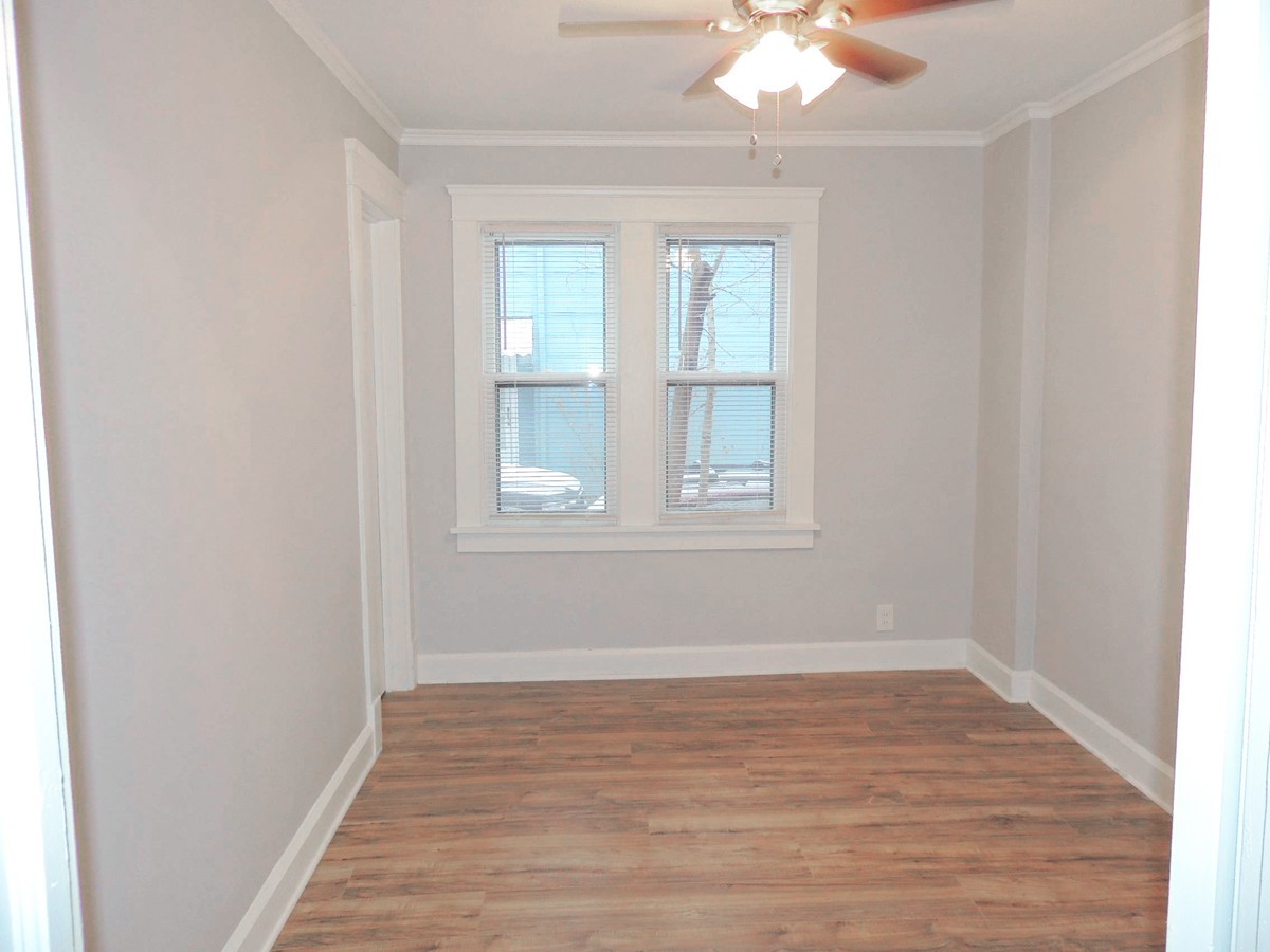 4 Bed – 2 Full Bath Colonial for Rent! Image
