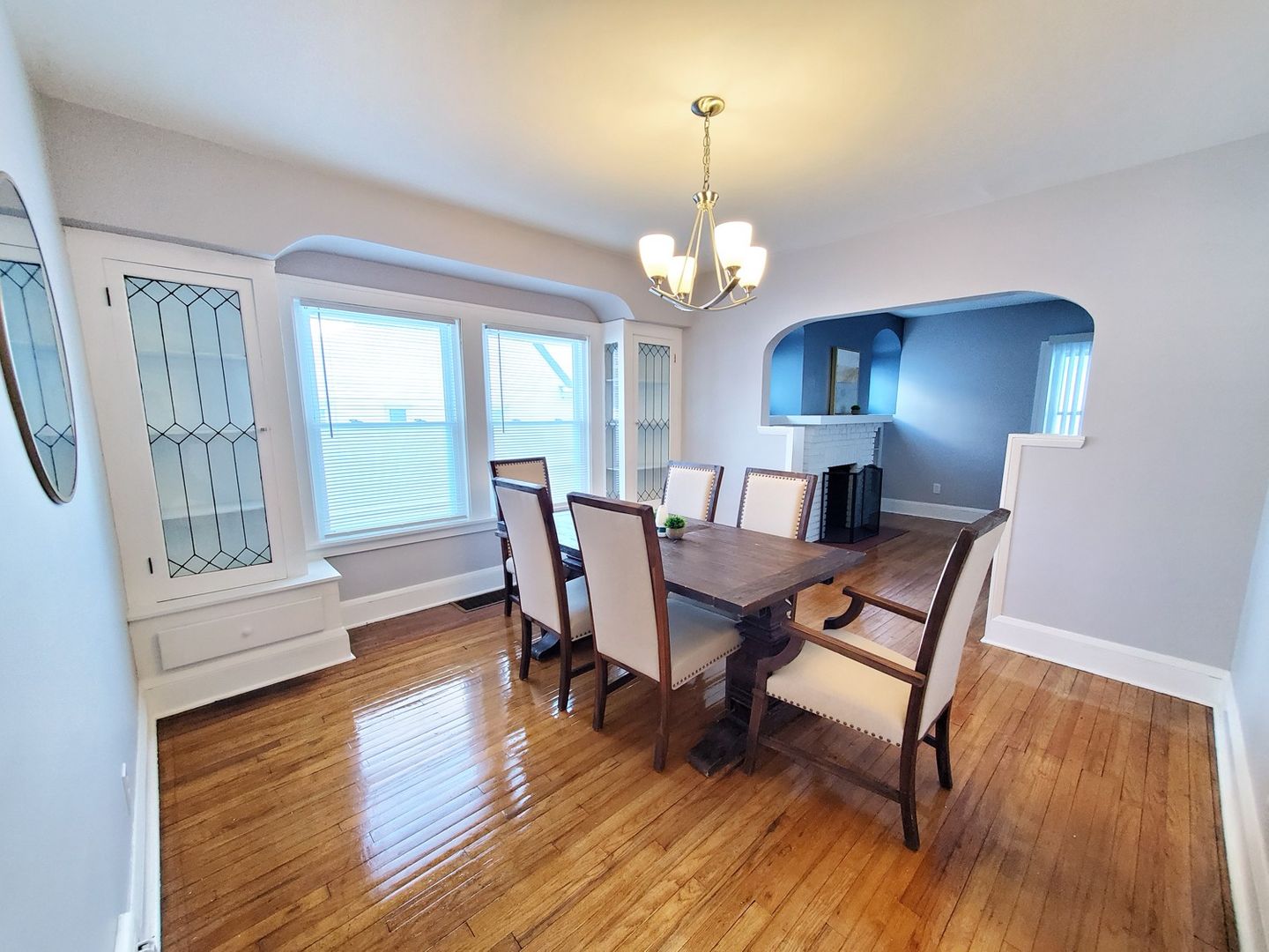 5 Bed – 2 Full Bath Cape Cod for Rent! Image