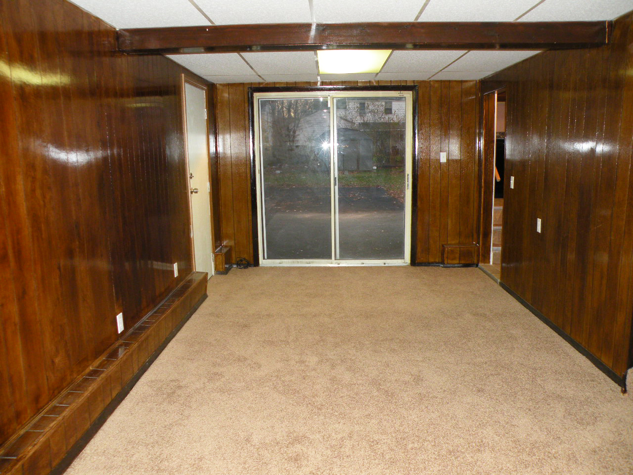 Renovated 3 Bedroom Colonial! Image