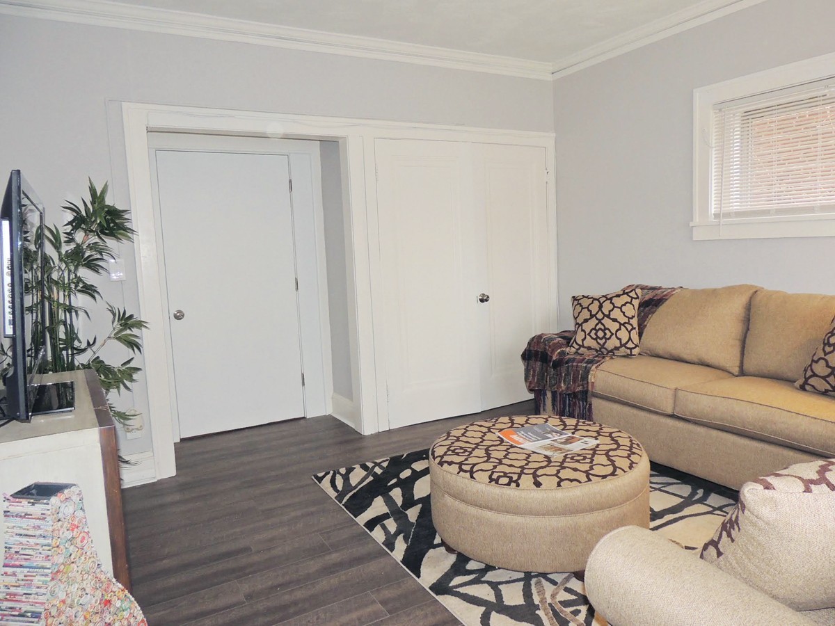 Updated 2 Bed – 1 Bath Apartment for Rent! Image