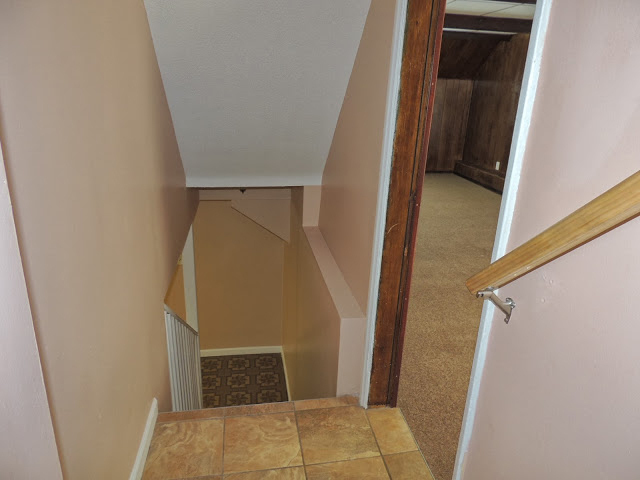 Renovated 3 Bedroom Colonial! Image