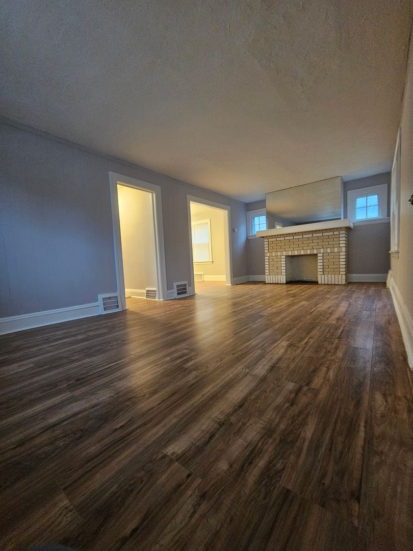 3 Beds – 1 Full Bath Colonial available for Rent! Image