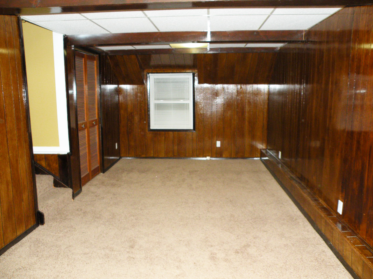 Renovated 3 Bedroom Colonial! Image