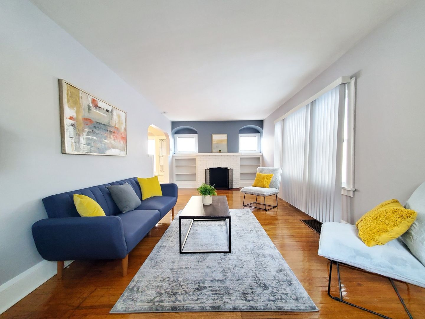 5 Bed – 2 Full Bath Cape Cod for Rent! Image