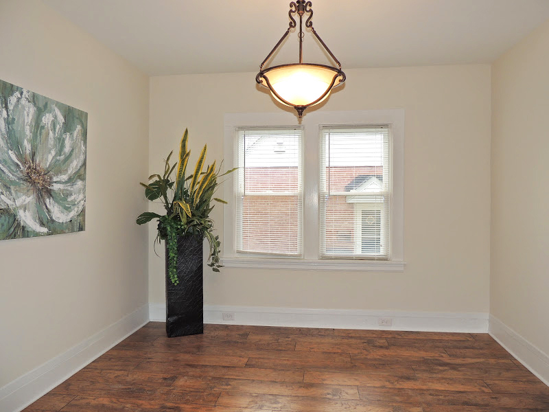 Renovated 3 Bedroom and 1 Bath Colonial for Rent! Image