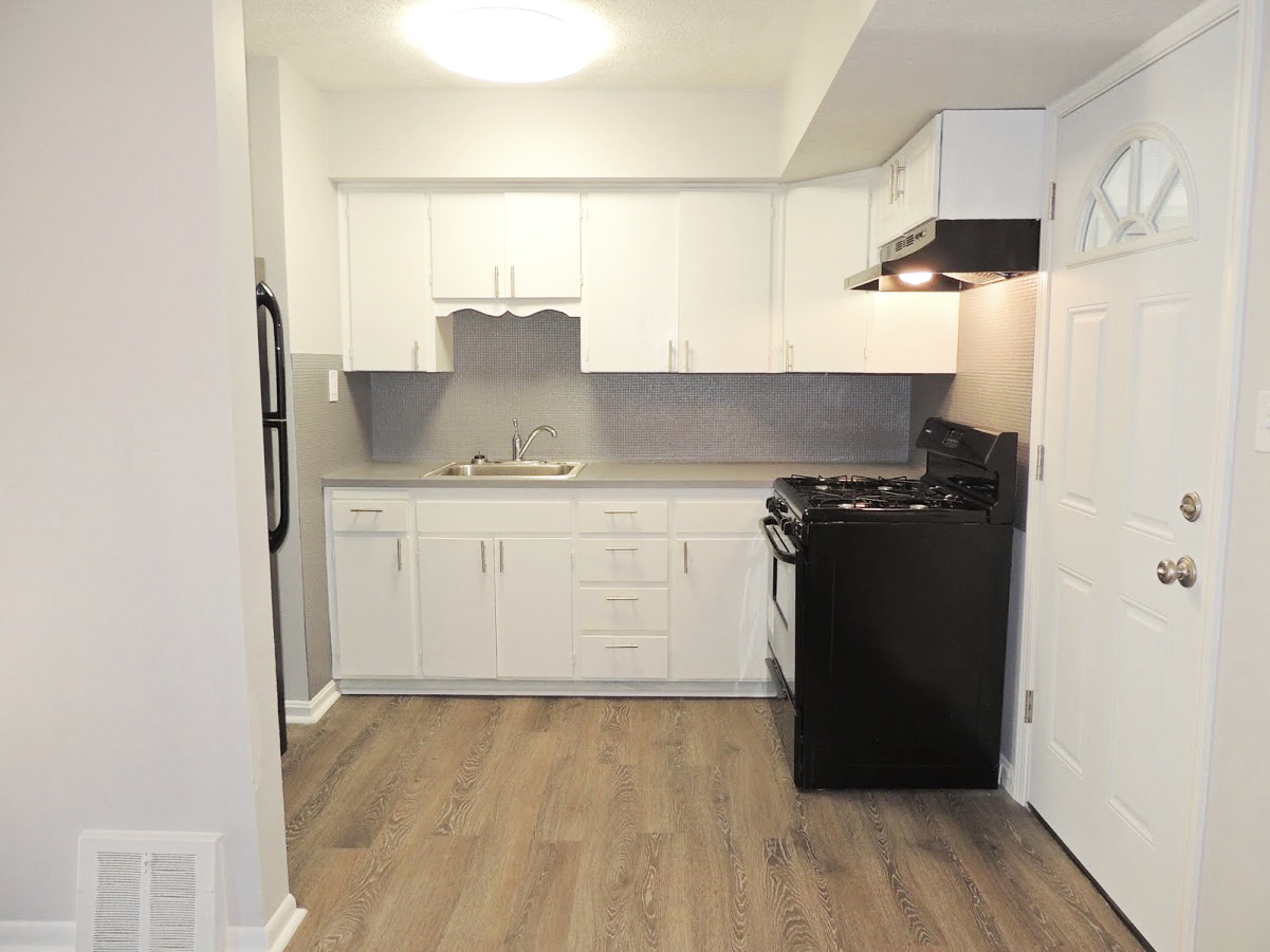4 Bed – 1 Full Bath Cape Cod for Rent! Image