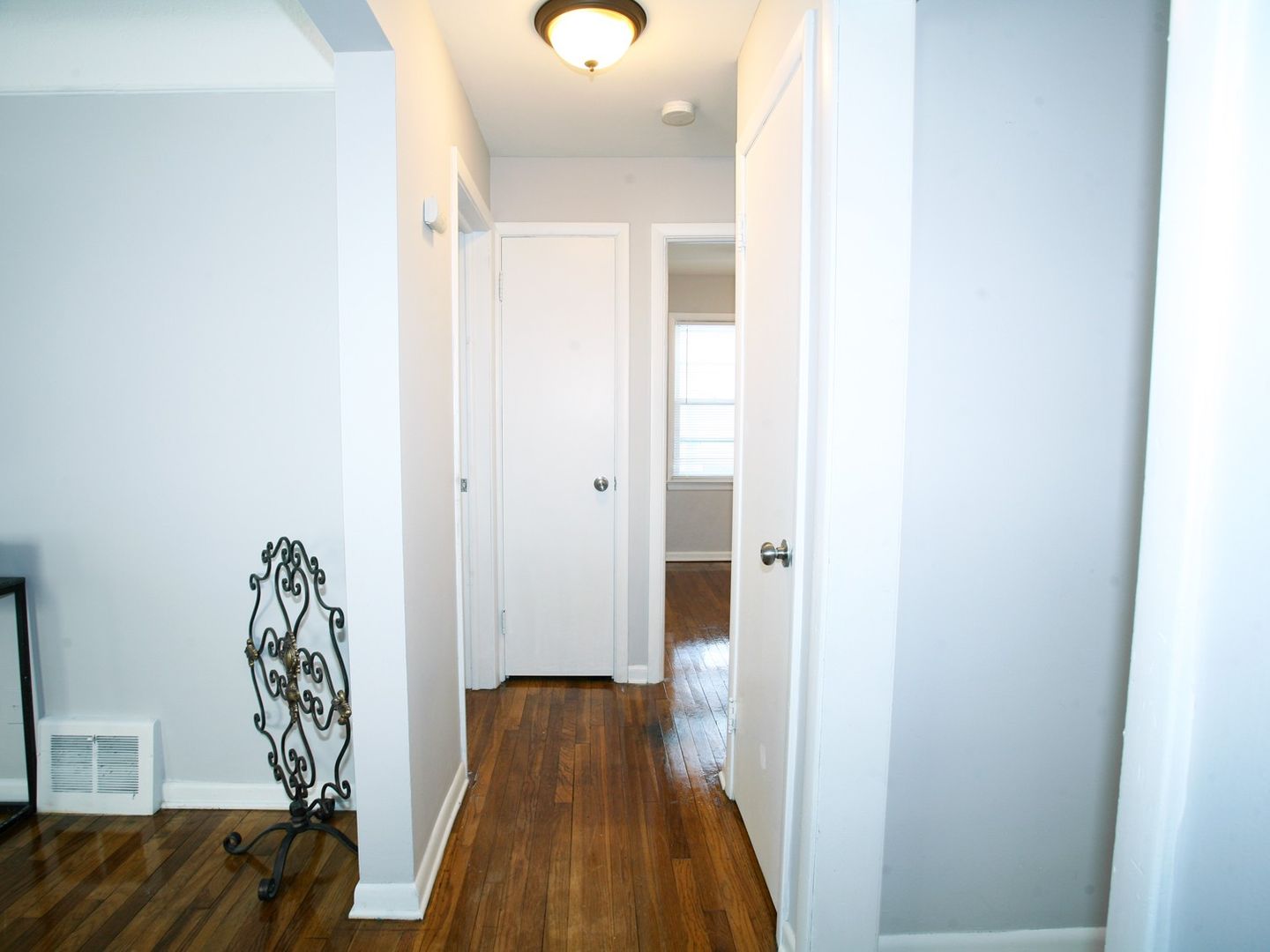 Completely Renovated 3 Bed – 2 Full Bath Cape Cod for Rent! Image
