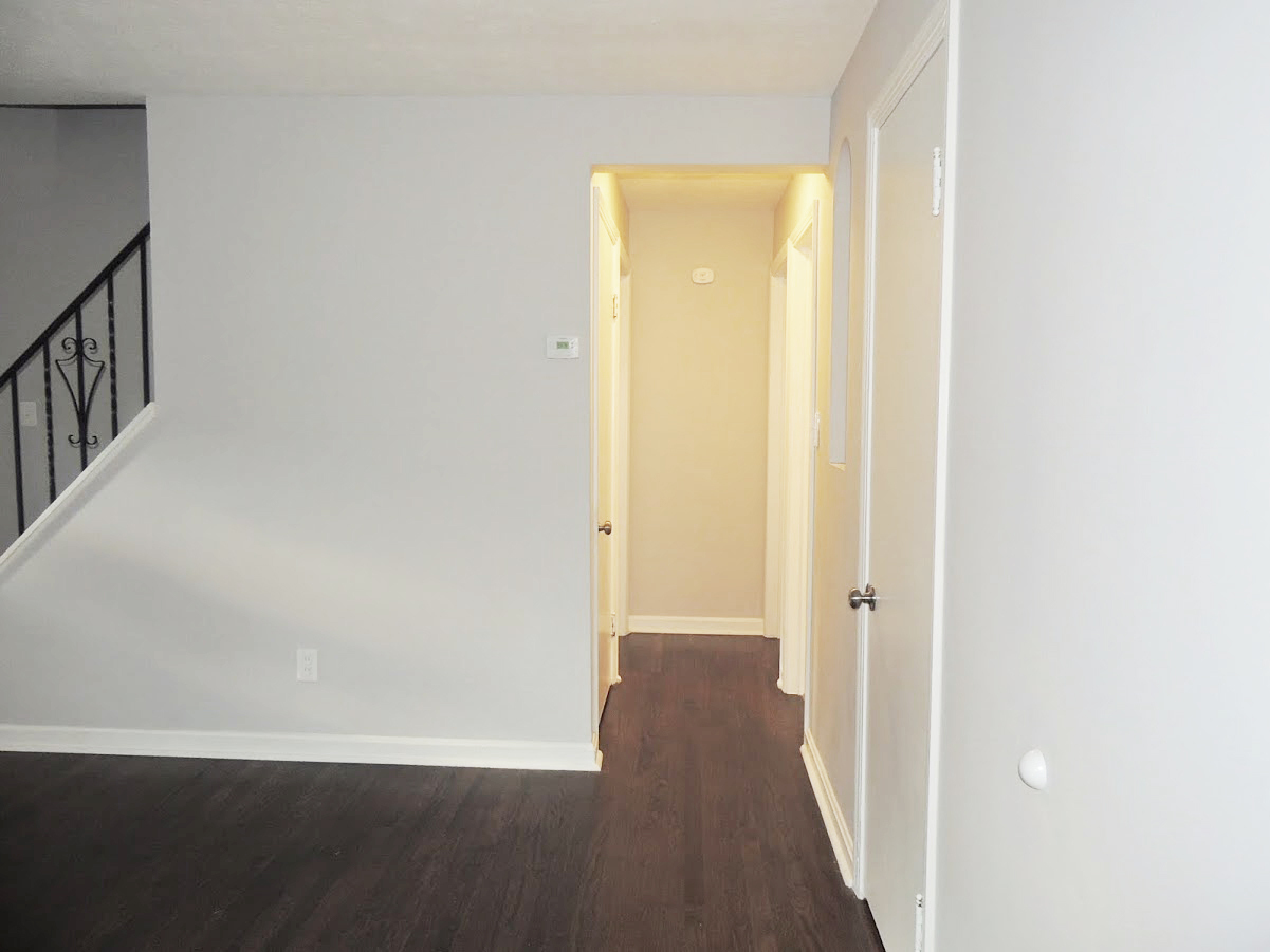 4 Bed – 1 Full Bath Cape Cod for Rent! Image