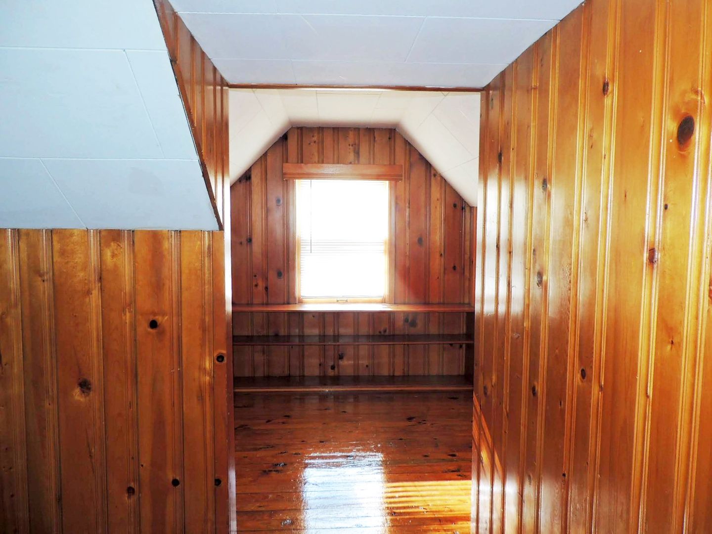 Completely Renovated 3 Bed – 2 Full Bath Cape Cod for Rent! Image