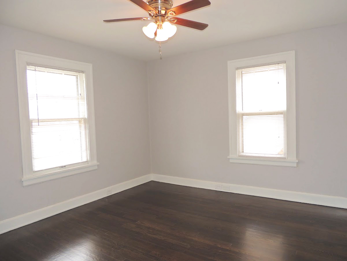 Updated 3 Bedroom – 1.5 Bathroom Cleveland Hts. Colonial for Rent! Image