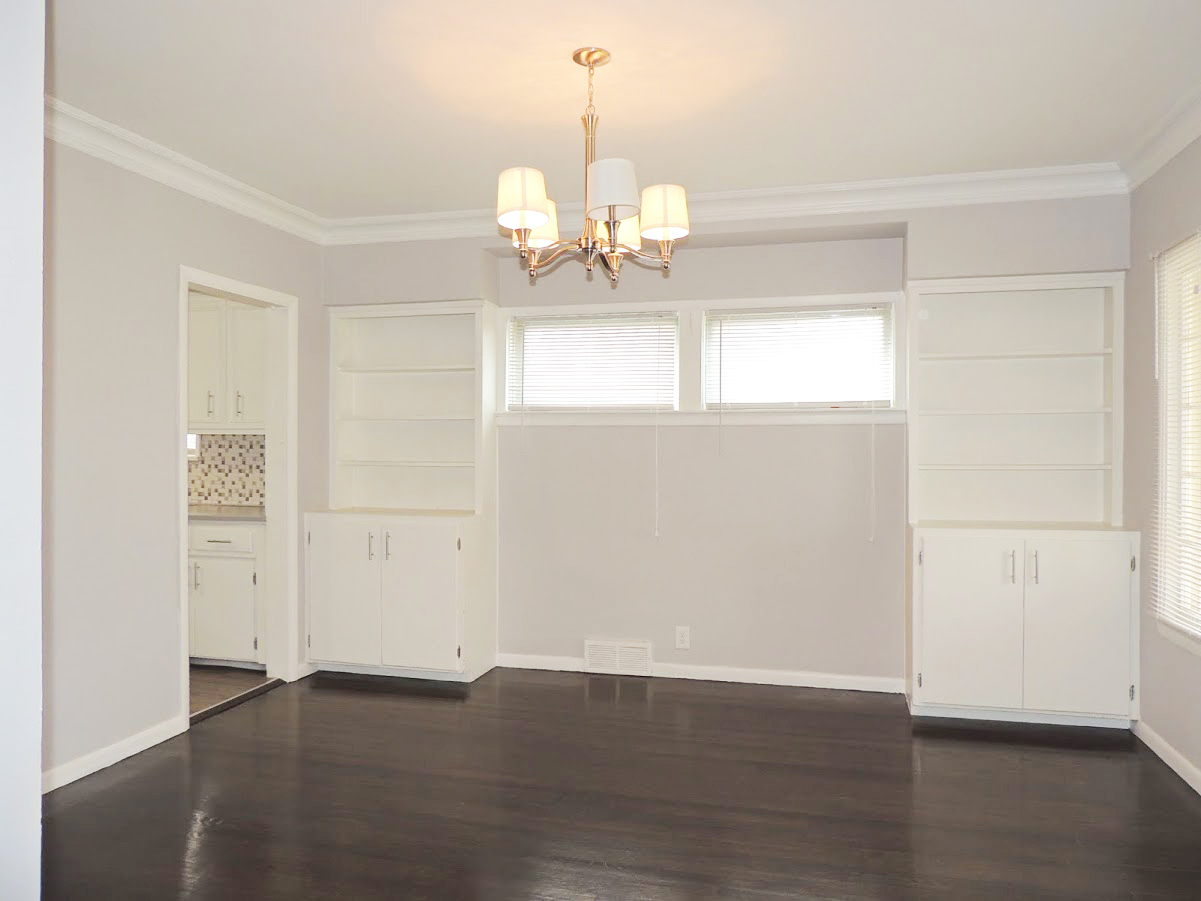 Updated 3 Bedroom – 1.5 Bathroom Cleveland Hts. Colonial for Rent! Image
