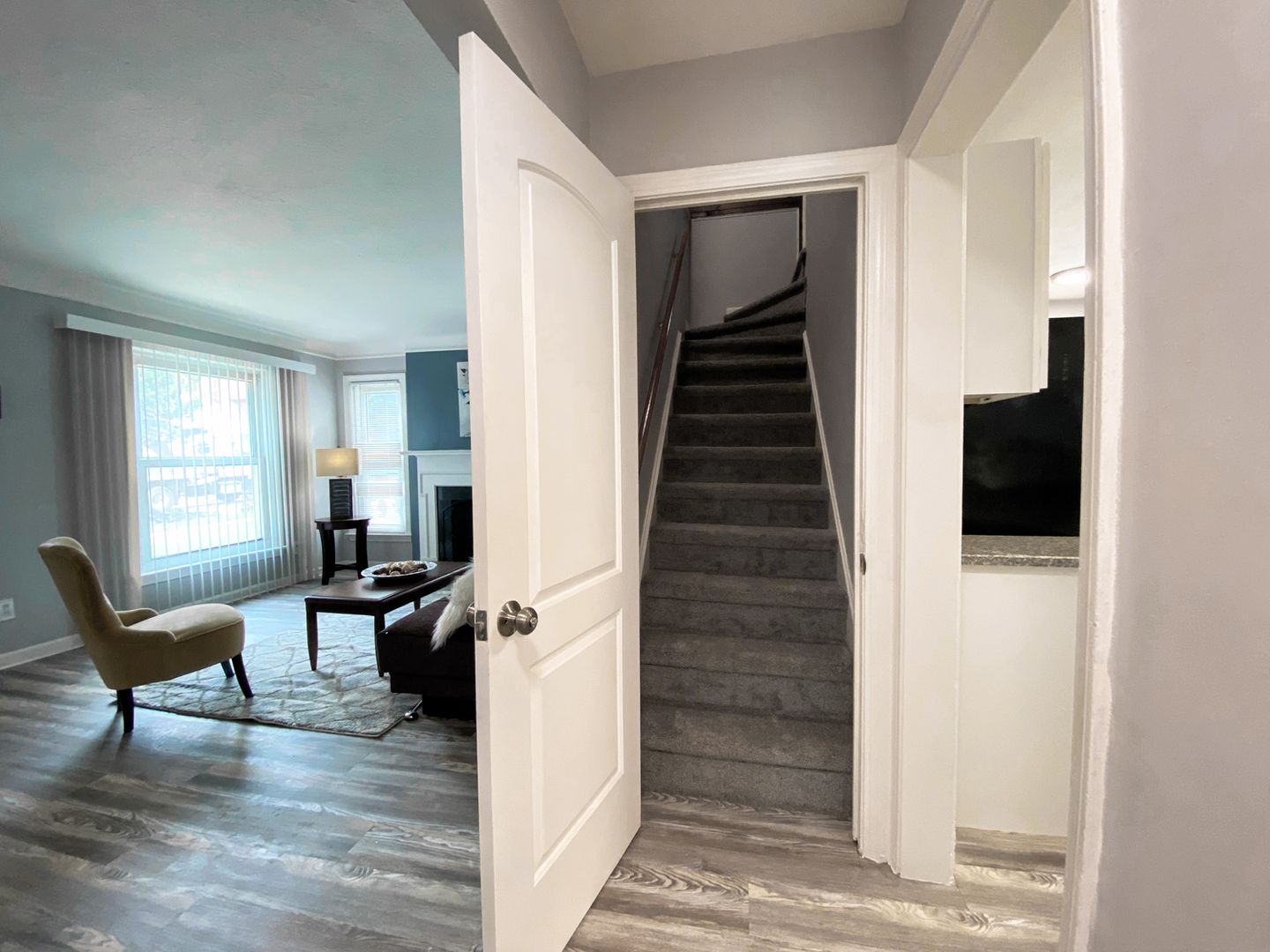 3 Bed – 1.5 Bath Cape Cod for Rent! Image