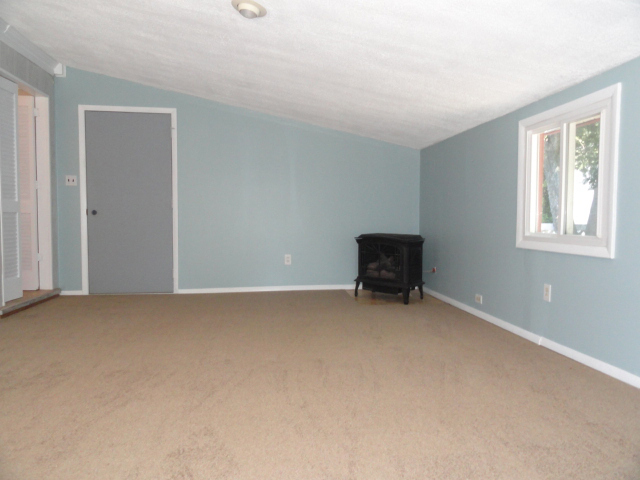 Completely Renovated Highly Sought Ranch Style Home for Rent – 3 Beds/1.5 Baths! Image