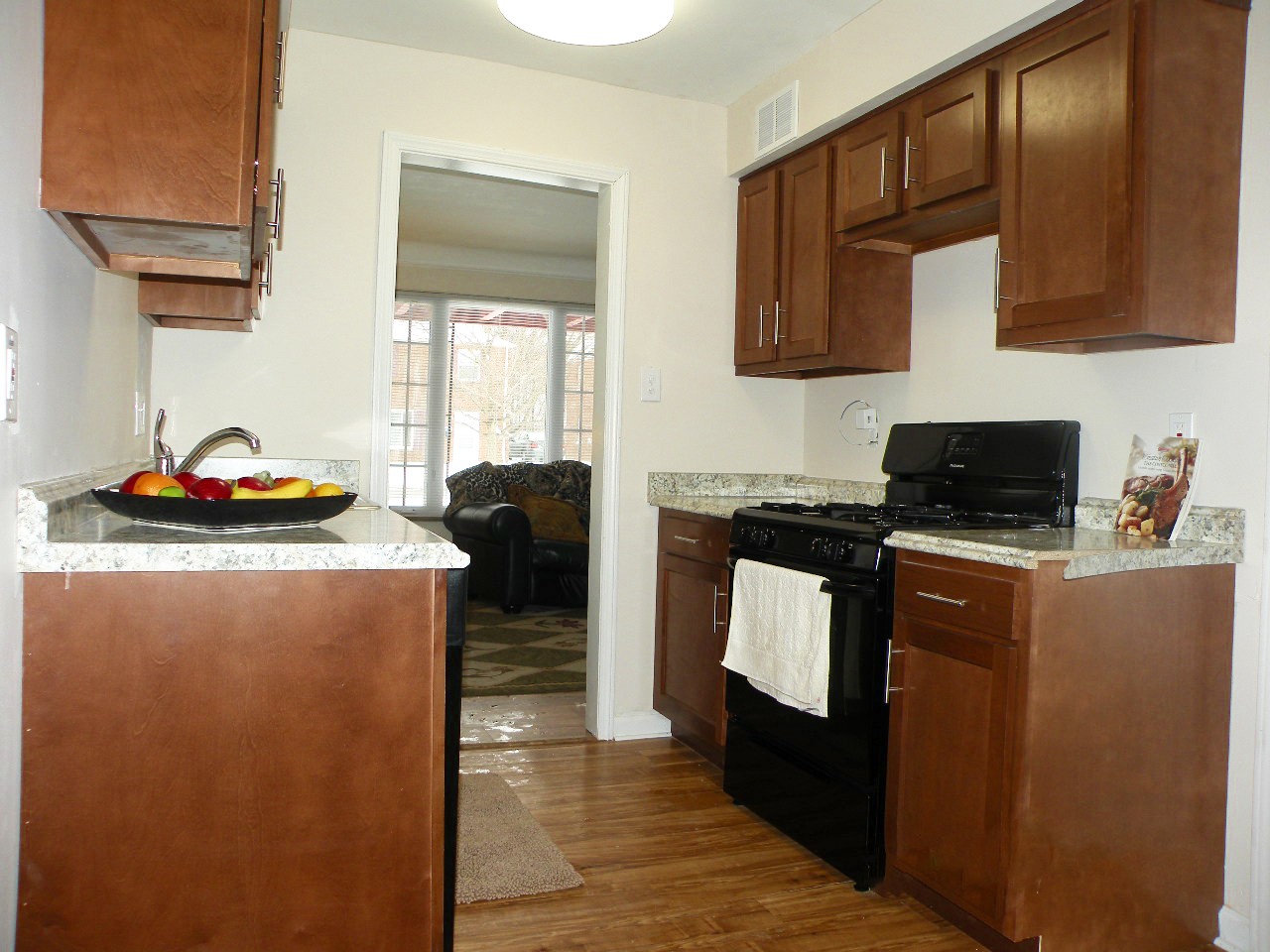 4 Bedroom Bungalow for Rent! Euclid, Ohio Image