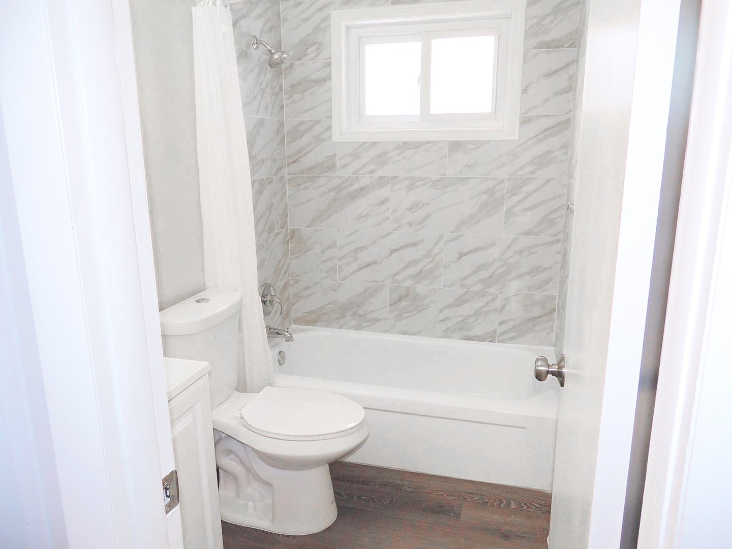 Enchanting 3 Bed – 1 Bath Ranch for Rent in Maple Heights! Image