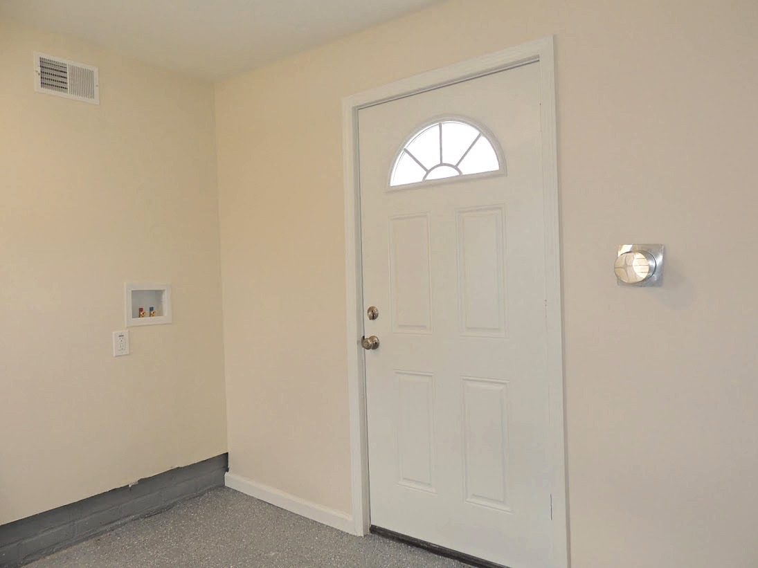 3 Bed – 1 Bath Ranch for Rent in Bedford | Completely Updated! Image