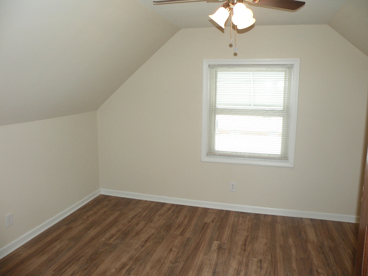 4 Bedroom Bungalow for Rent! Euclid, Ohio Image