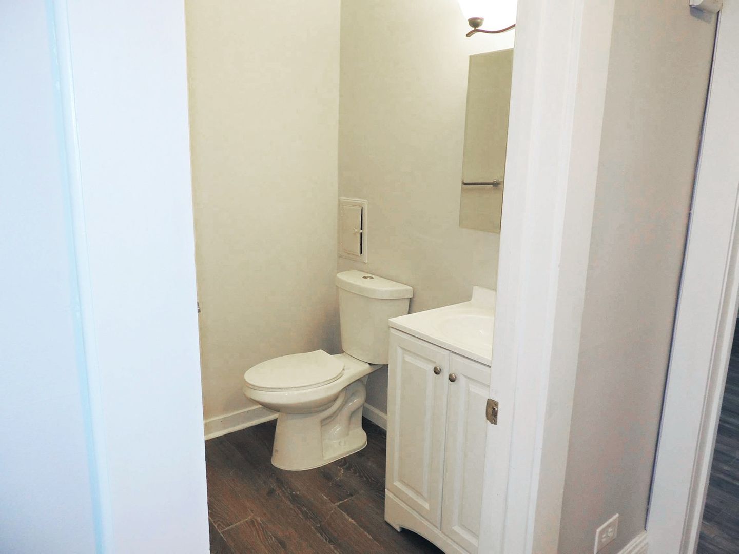 3 Bed – 2 Full Bath Colonial for Rent! Image