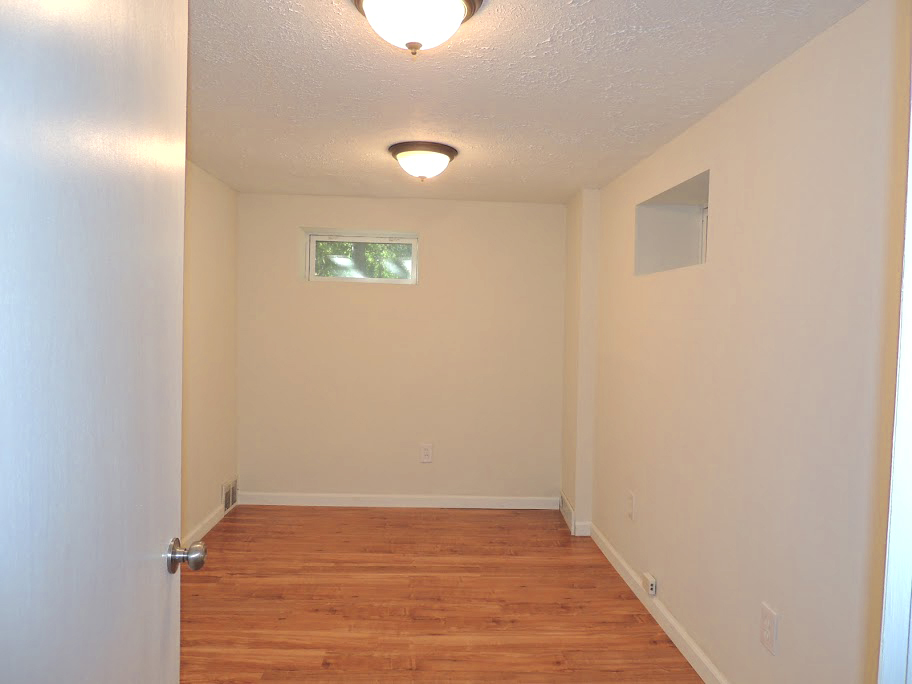 3 Bed – 2 Full bath Ranch for Rent – Completely Renovated! Image