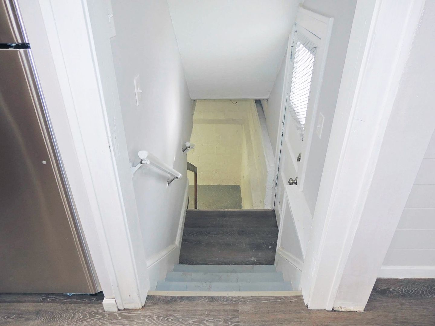 3 Bed – 2 Full Bath Colonial for Rent! Image