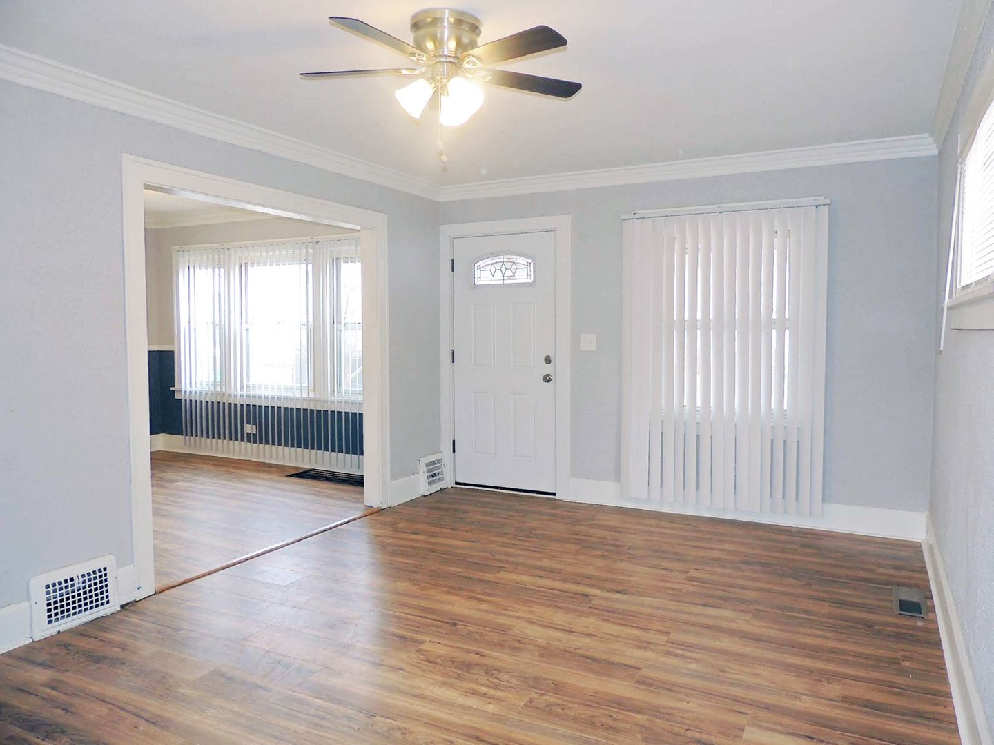 3 Bed – 2 Full Bath Colonial for Rent! Image