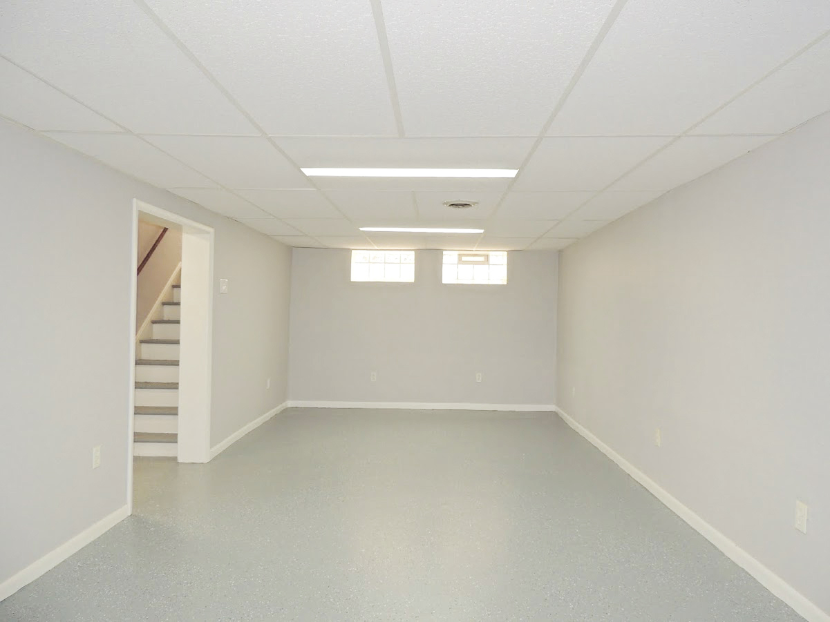 3 Bed – 2 Full Bath Cape Cod for Rent in Euclid, Ohio! Image