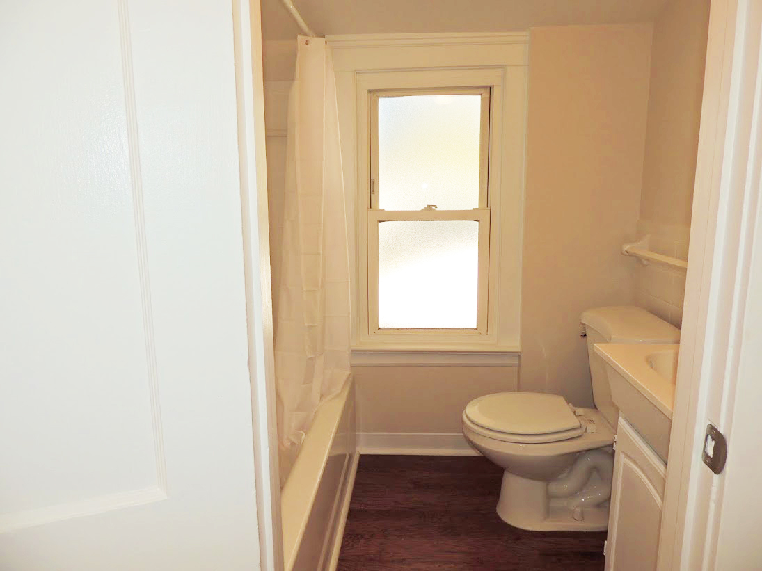 3 Bedroom Bungalow for Rent! Image