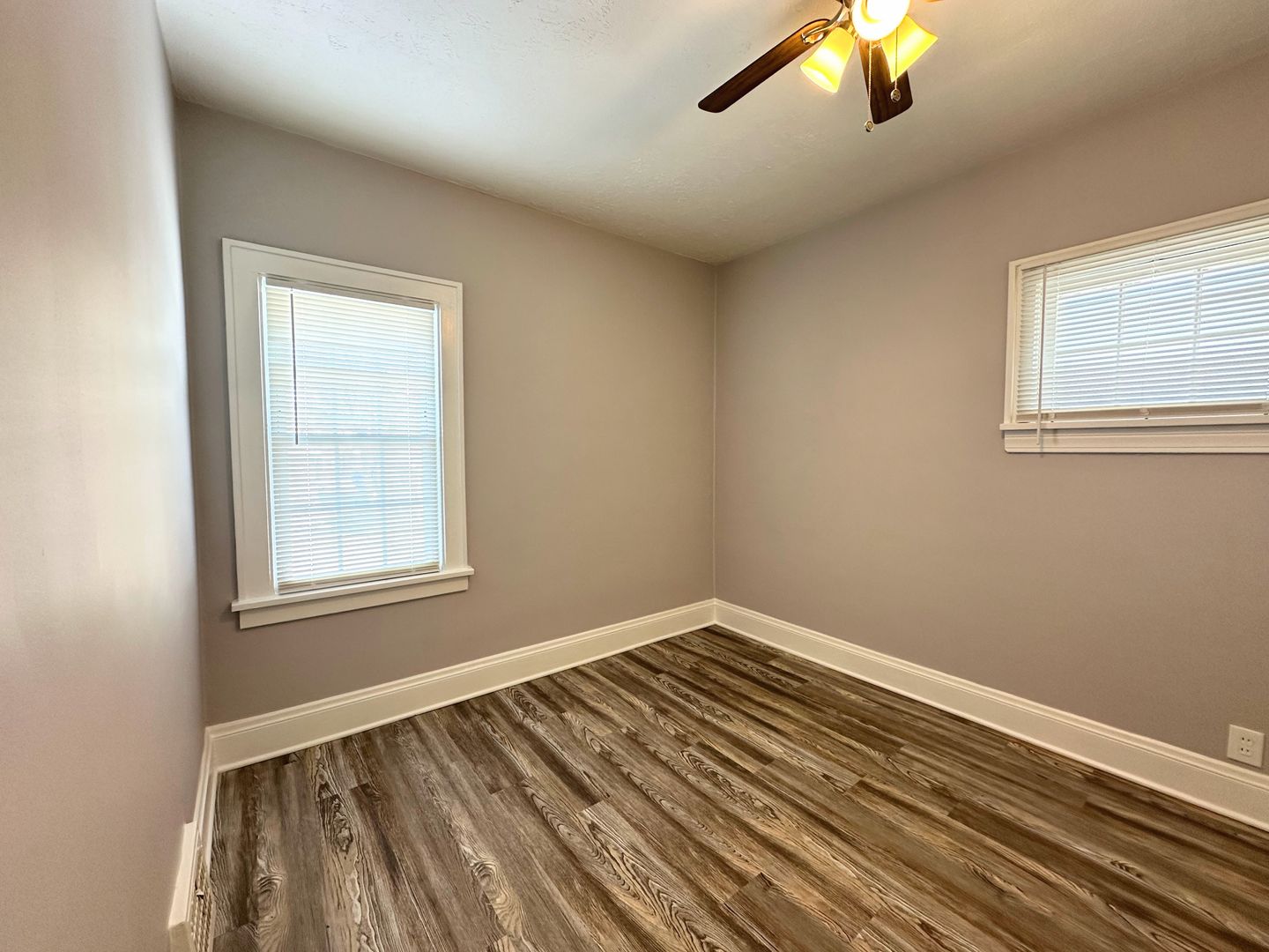 2 Bed & 1 Full Bath Ranch w/ Basement for Rent! Image