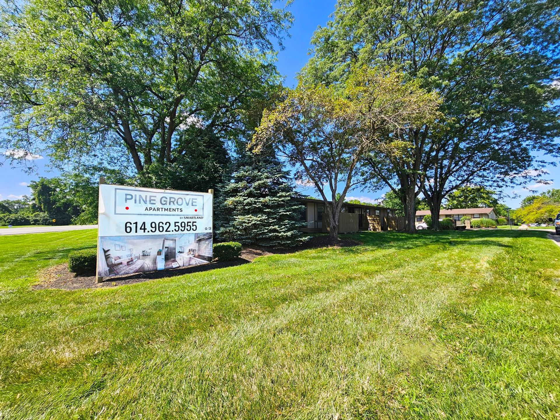 2 Bed and 2 Bath Apartments with In-Unit Laundry for Rent | Completely Renovated Image