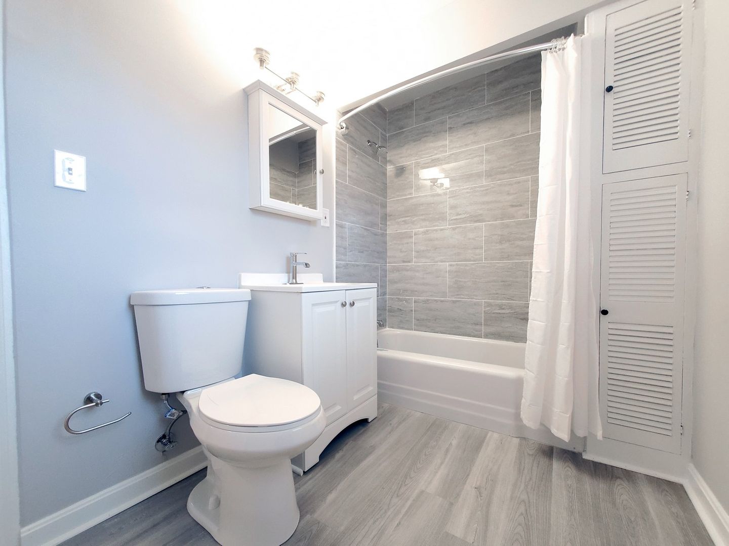 3 Bed – 1 Bath Colonial for Rent | Newly Renovated! Image