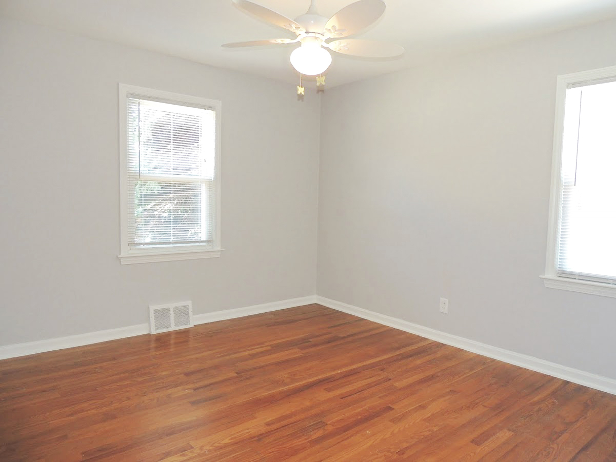 3 Bed – 2 Full Bath Cape Cod for Rent in Euclid, Ohio! Image