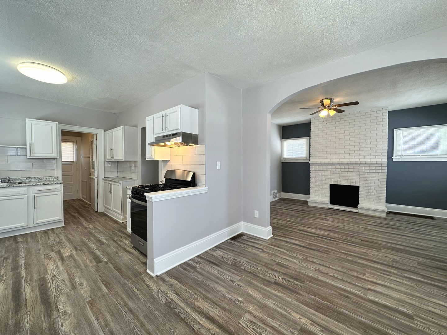 2 Bed & 1 Full Bath Ranch w/ Basement for Rent! Image