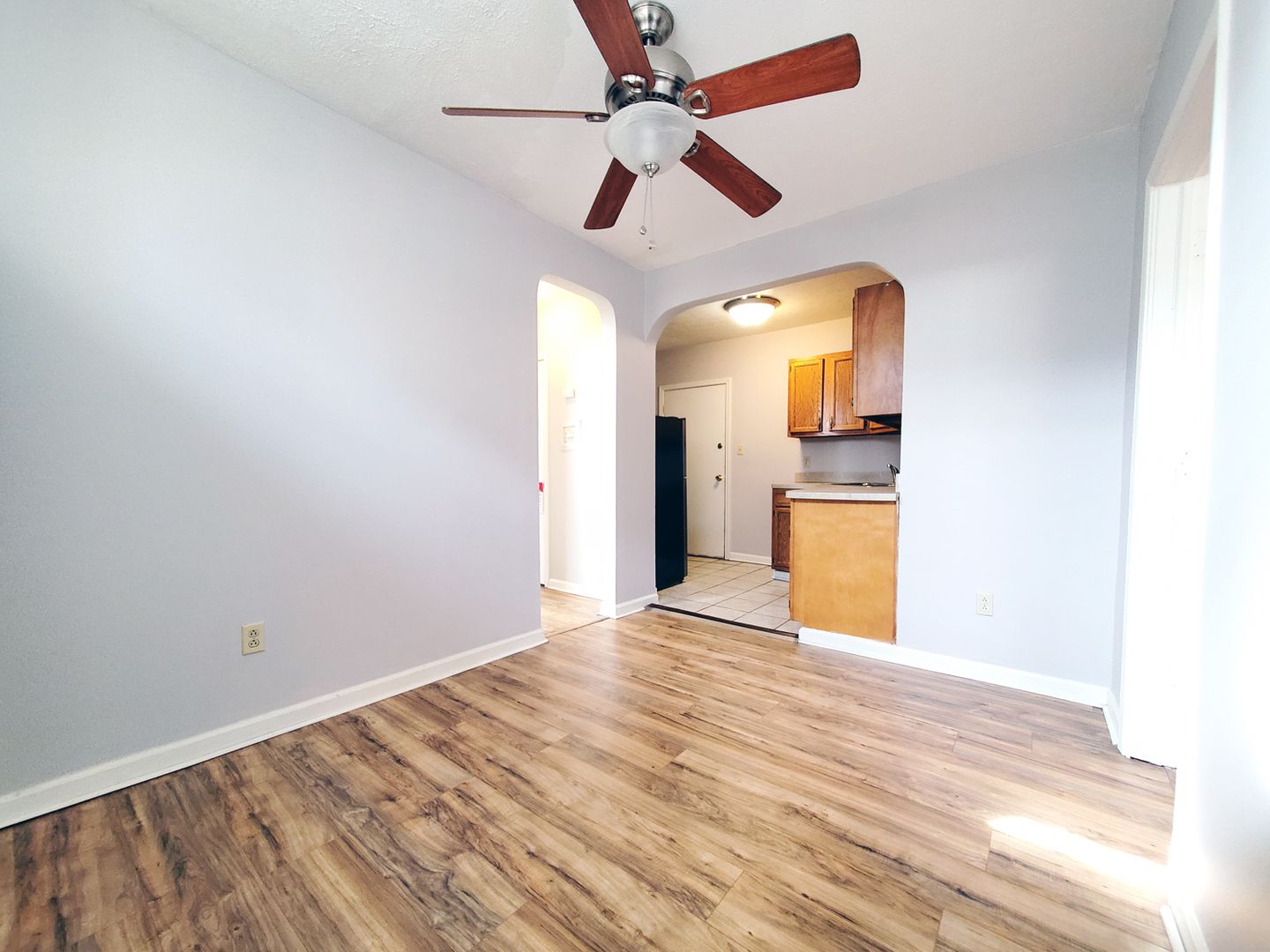 1 and 2-Bed Units for Rent – Prime Cleveland Heights Location! Image