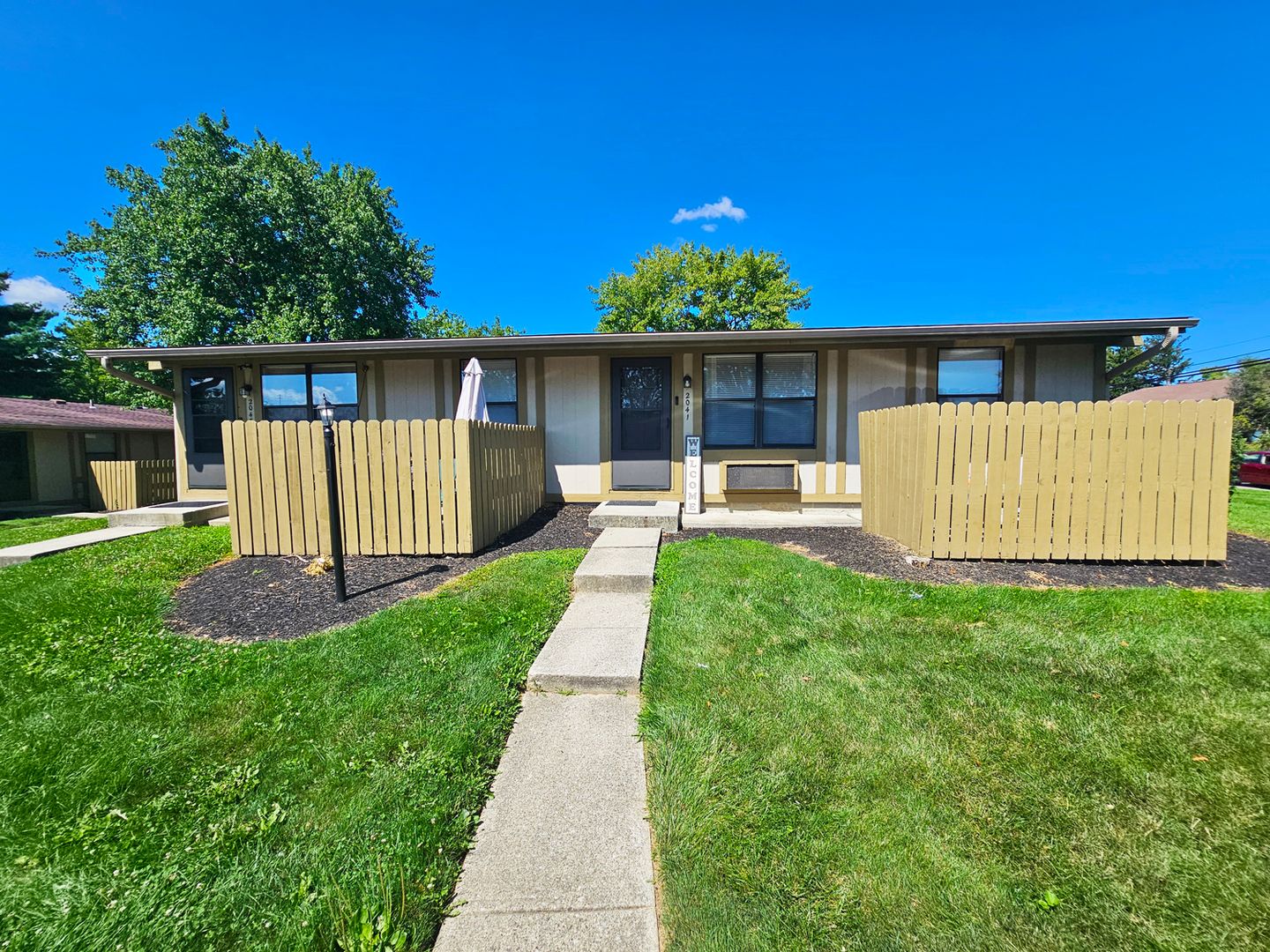 2 Bed and 2 Bath Apartments with In-Unit Laundry for Rent | Completely Renovated Image