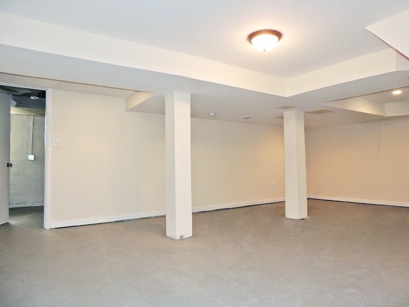 3 Bed – 1.5 Bath Colonial for Rent in Cleveland Heights! Image