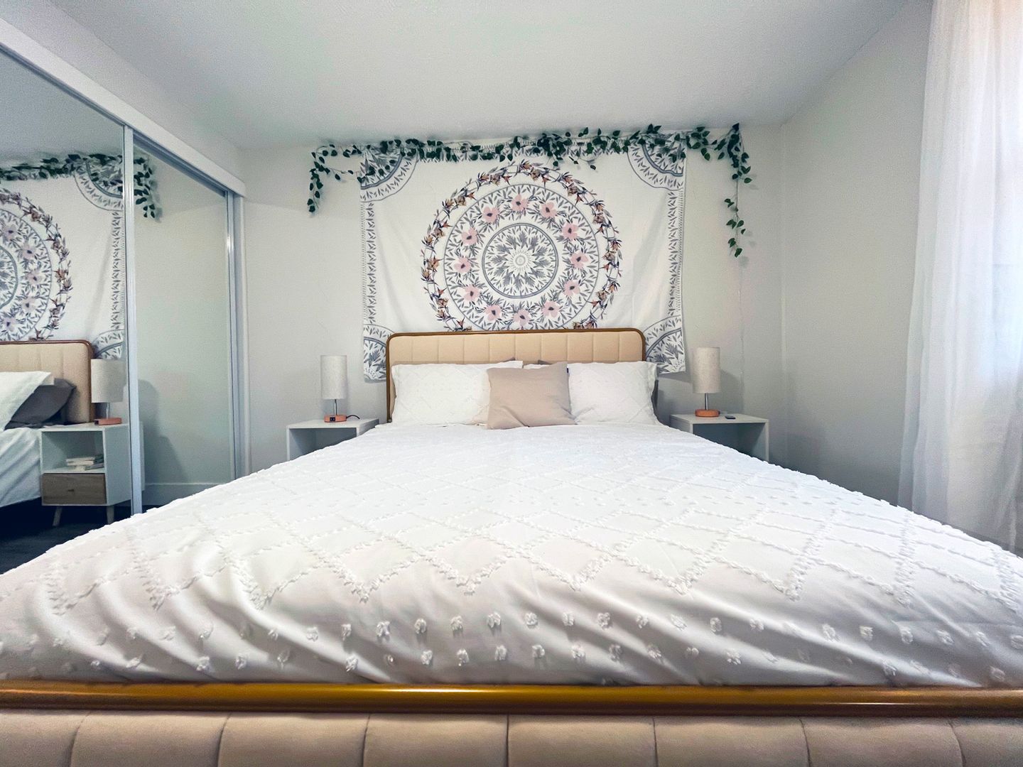 2 Bed and 2 Bath Apartments with In-Unit Laundry for Rent | Completely Renovated Image